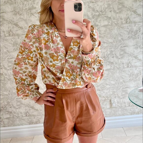 Shirred Puff Sleeve V Neck Floral Bodysuit - NWOT - Picture 1 of 3